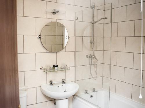 The Crewe Arms Hotel Bagian luar foto